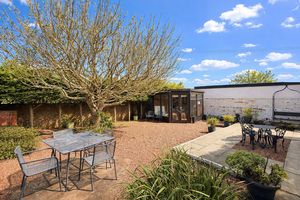 Photo 18- click for photo gallery